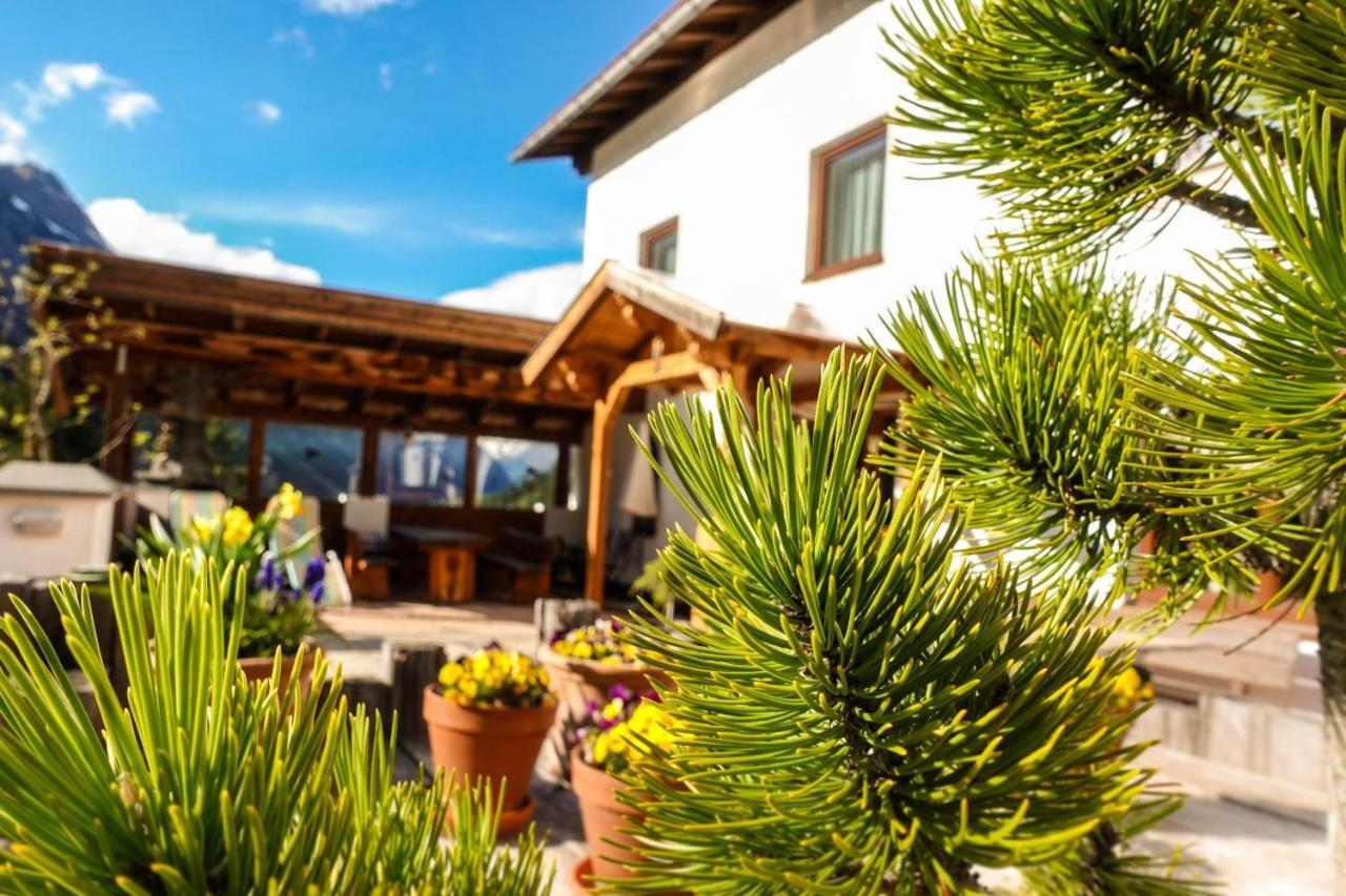 Berghof Steinbock Apartmán Sankt Leonhard im Pitztal